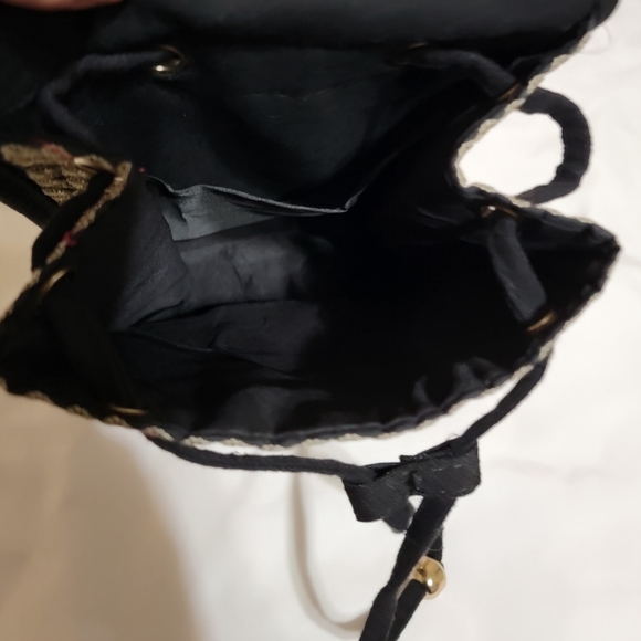 Backpack - Picture 4 of 8